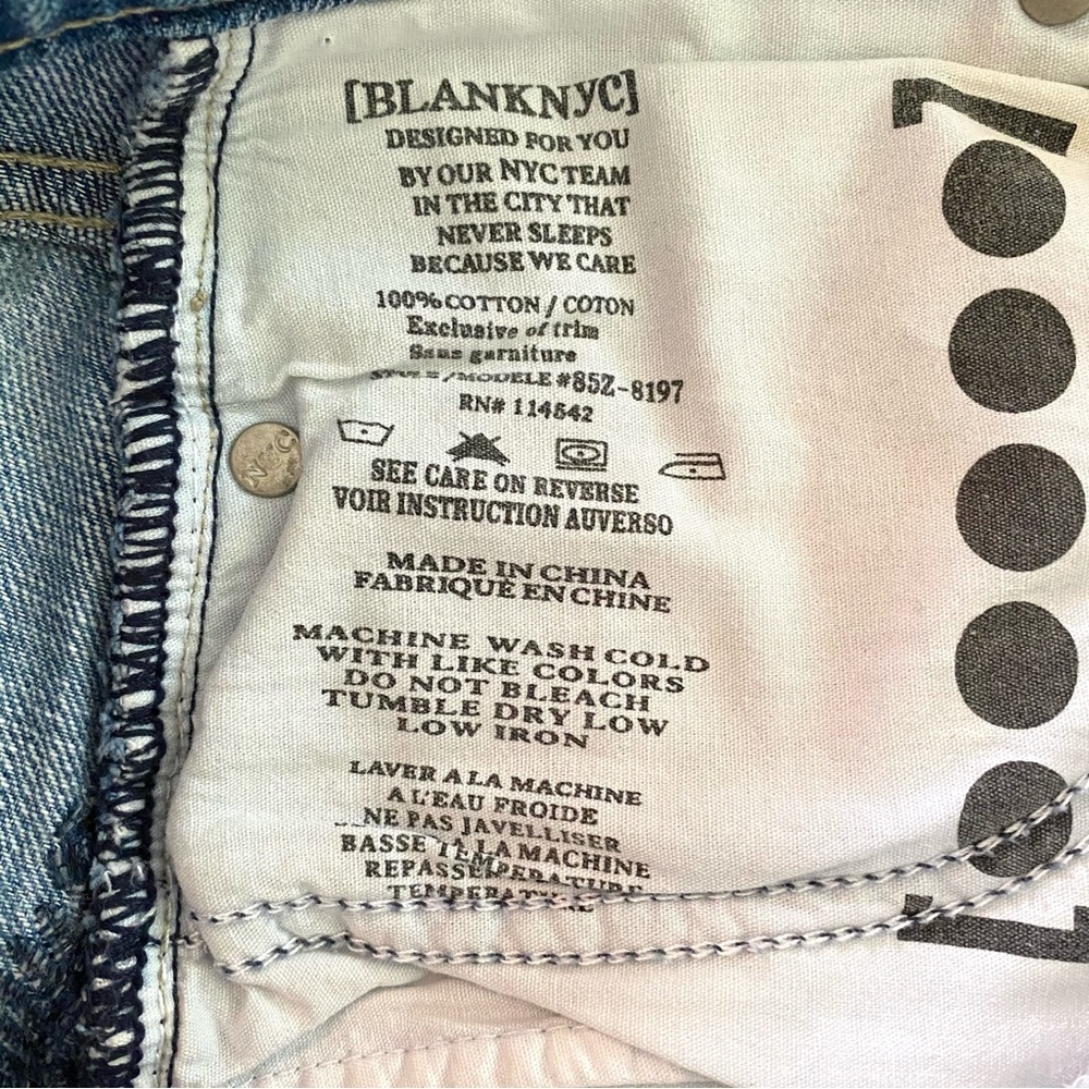 Blank NYC Embroidered Wedge Shorts - Picture 7 of 8